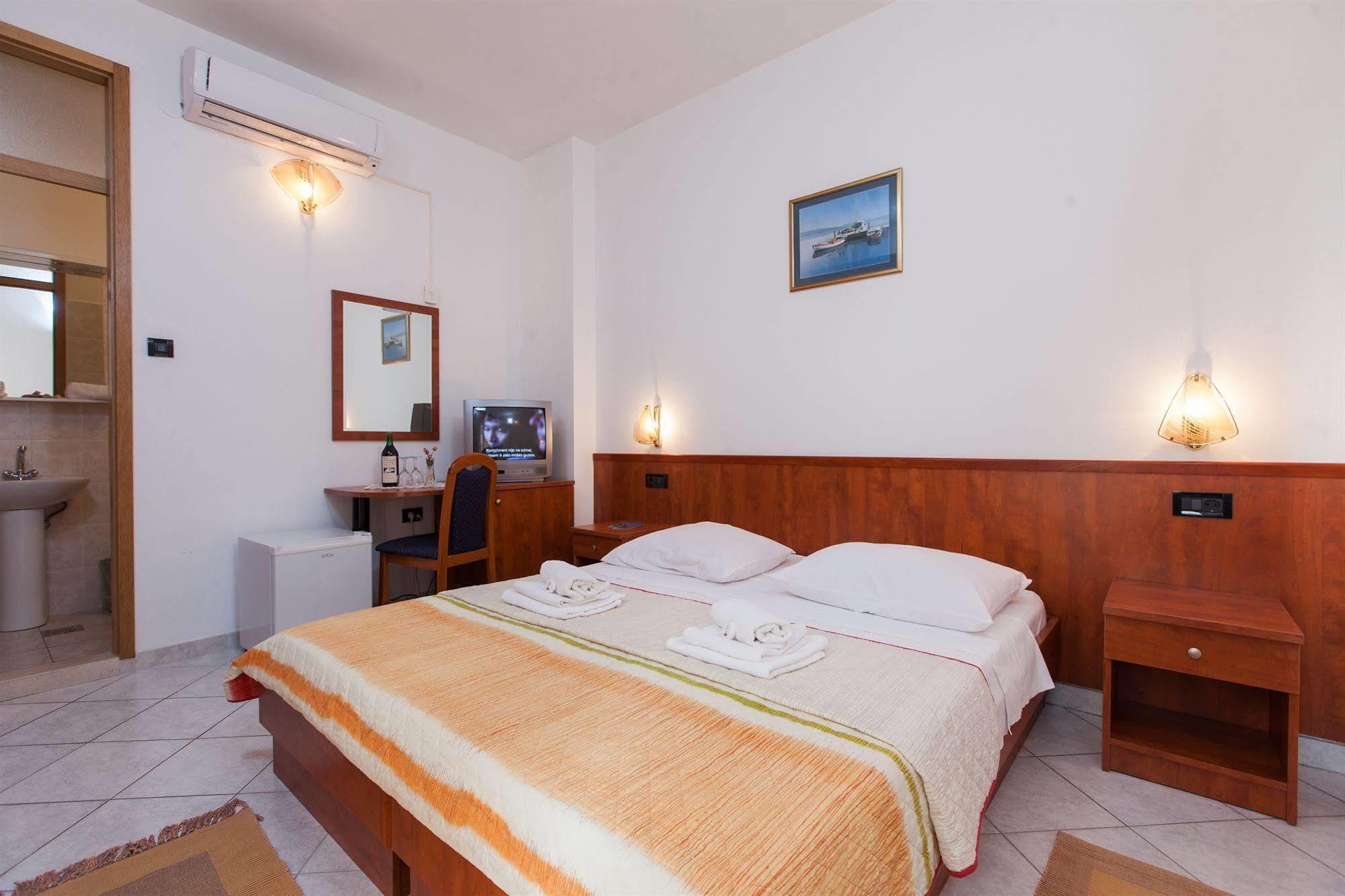 Villa Vinka Тучепи Екстер'єр фото