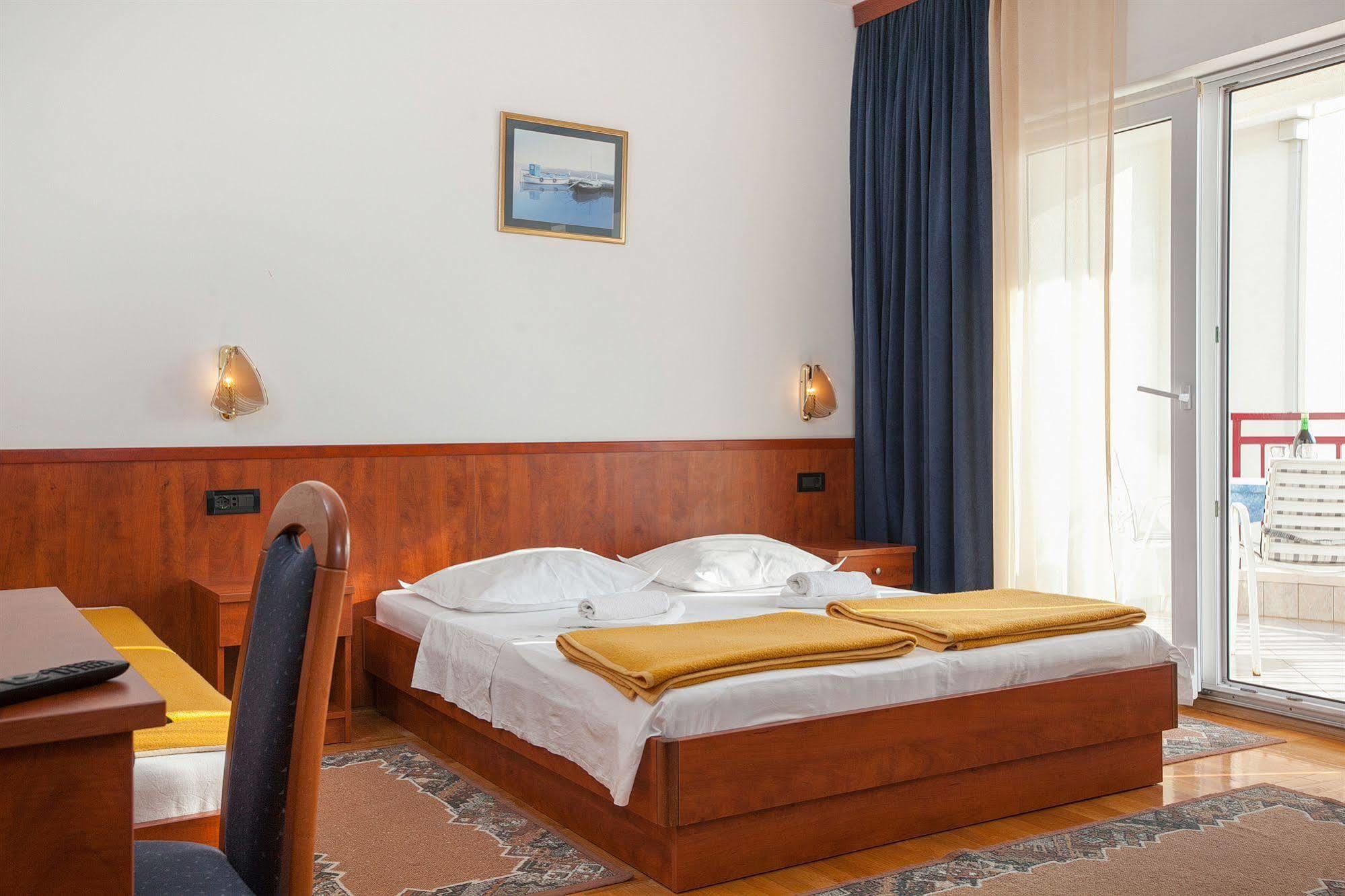 Villa Vinka Тучепи Екстер'єр фото