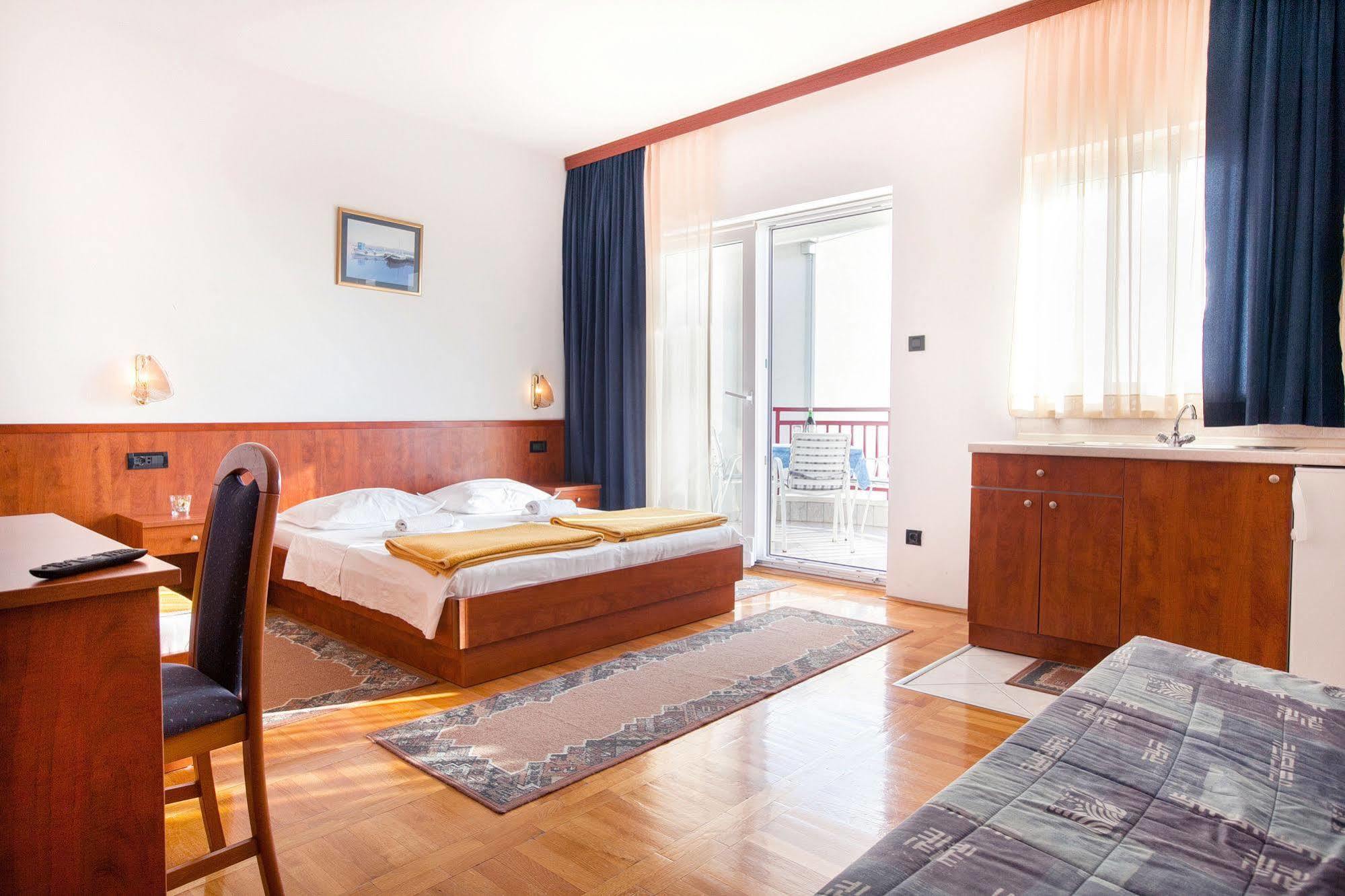Villa Vinka Тучепи Екстер'єр фото
